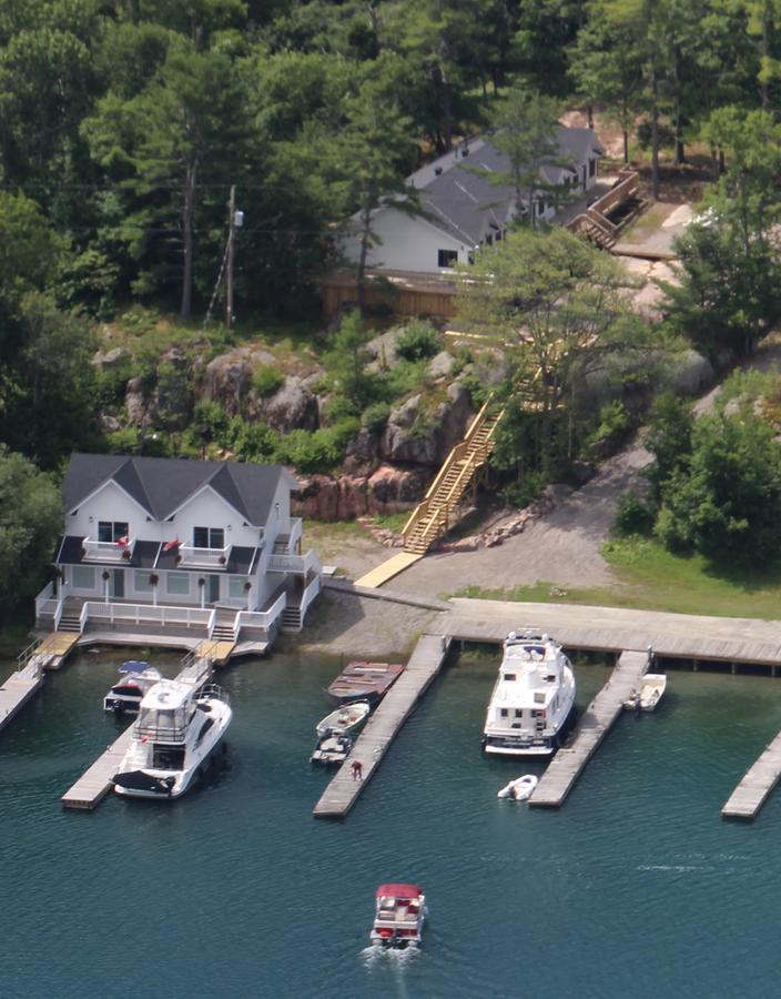 Sportsman'S Inn Resort & Marina Killarney Exterior photo
